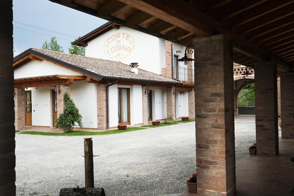 Corte Di Tosina Monzambano Buitenkant foto