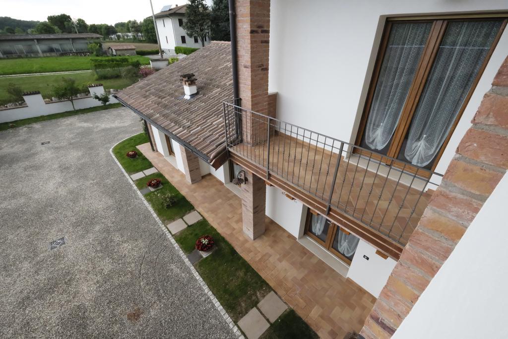 Corte Di Tosina Monzambano Buitenkant foto